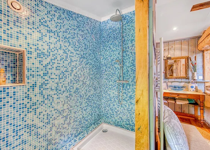 Mansarde - L'oree De Lansot 3* Noaillan